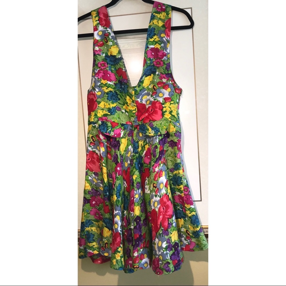 🌺NWOT🌺Symbol Romper🍀